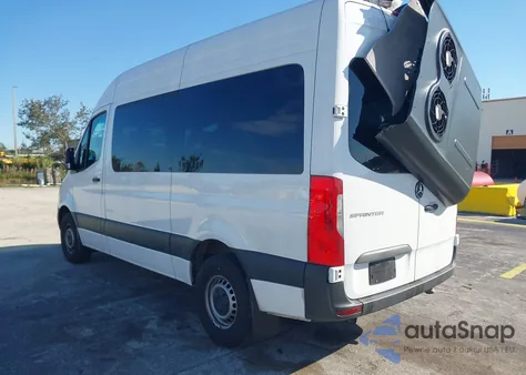 2024 Mercedes-Benz Sprinter 2500 Standard Roof 4-Cyl Diesel z USA, uszkodzony, nr VIN W1Z4KFHY3RP715939